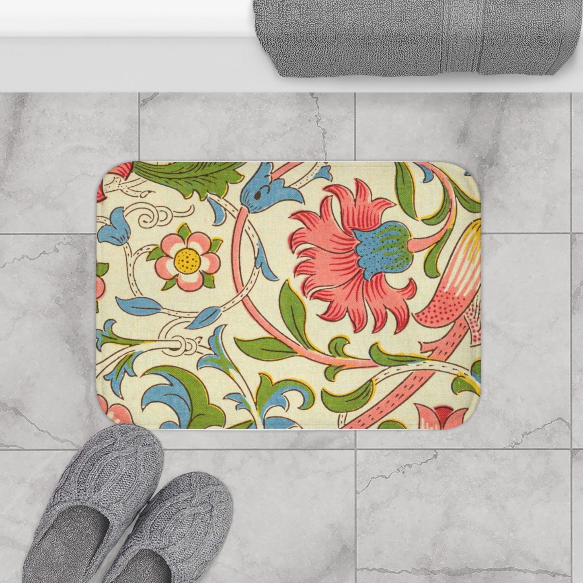 Bath mat, bath mats, bathroom rug, bathroom decor, bathroom accessories, vintage rug, apartment decor, housewarming, bath mat rug, rug for bathroom, floral bath mat, bath rug, floral bath rug